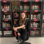 Profesora bilingüe titulada para alumnos entre los 5 y los 60